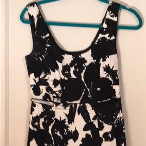 Like new Ann Taylor black and white flower dress.